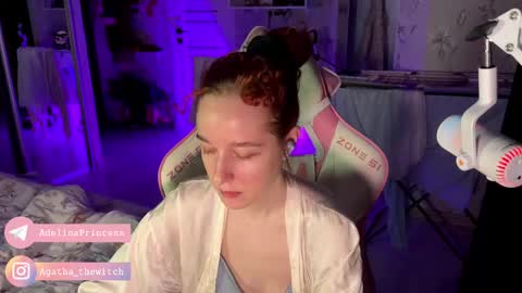 Snapshot of pearlprincess_ chatting on February 22, 12:49 am Adelina online show from February 22, 12:49 am