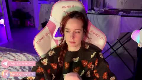 Snapshot of pearlprincess_ chatting on February 27, 2:42 am Adelina online show from February 27, 2:42 am