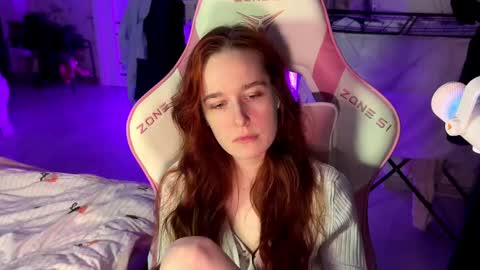 Snapshot of pearlprincess_ chatting on March 11, 1:26 am Adelina online show from March 11, 1:26 am