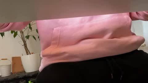 Snapshot of pedroserrano2000 chatting on September 26, 8:18 am PedrOO OO online show from September 26, 8:18 am