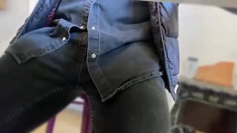 Snapshot of pedroserrano2000 chatting on October 17, 8:28 am PedrOO OO online show from October 17, 8:28 am