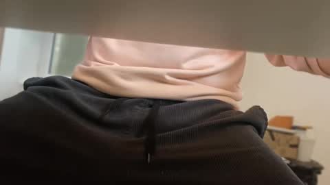 Snapshot of pedroserrano2000 chatting on December 2, 9:25 am PedrOO OO online show from December 2, 9:25 am