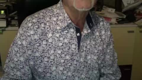 Snapshot of pegaso1000 chatting on December 27, 5:48 pm pegaso1000 online show from December 27, 5:48 pm