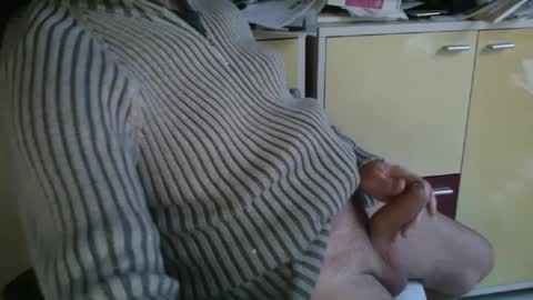 Snapshot of pegaso1000 chatting on February 3, 7:51 am pegaso1000 online show from February 3, 7:51 am