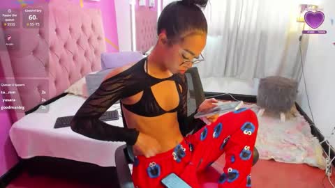 peneelopeecute online show from September 19, 5:35 pm