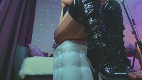 Dia  online show from January 21, 5:38 am