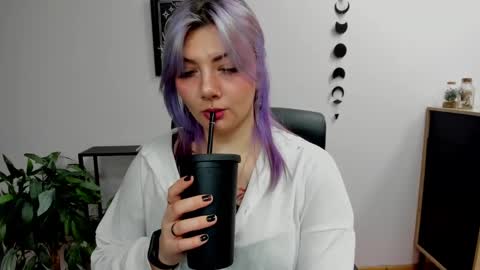 Gabbie online show from January 20, 6:21 pm