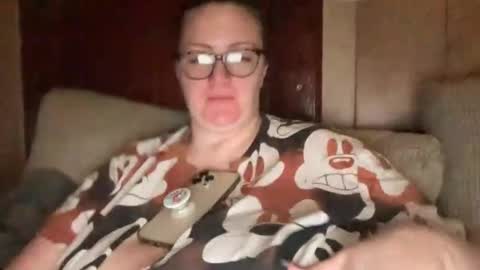 Snapshot of perfectnips742 chatting on December 13, 6:53 am Nelly online show from December 13, 6:53 am