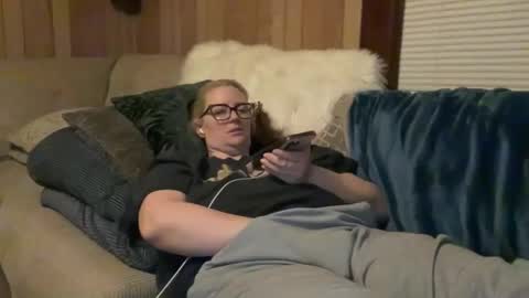 Snapshot of perfectnips742 chatting on November 8, 6:35 am Nelly online show from November 8, 6:35 am