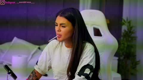 Snapshot of perfectt33n chatting on October 25, 5:08 pm Dee online show from October 25, 5:08 pm