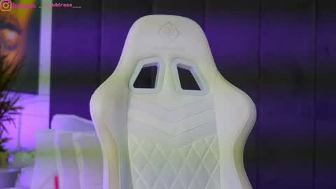 Snapshot of perfectt33n chatting on November 26, 4:19 pm Dee online show from November 26, 4:19 pm