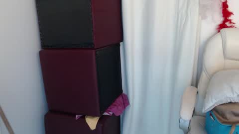 perla_2026 online show from December 3, 11:03 pm