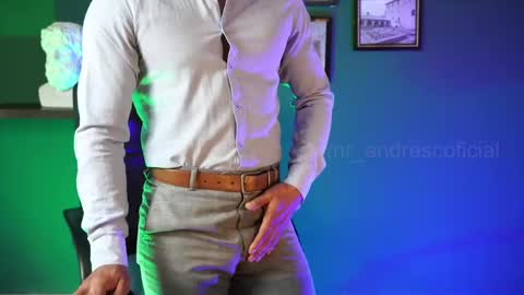 andres    online show from February 11, 7:05 pm