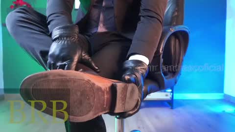 andres    online show from February 25, 8:19 pm