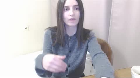 Snapshot of persephonex chatting on December 18, 3:34 am persephonex online show from December 18, 3:34 am