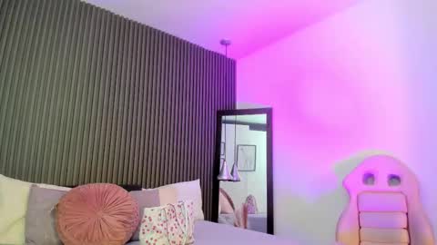 Lizza online show from September 9, 11:32 am