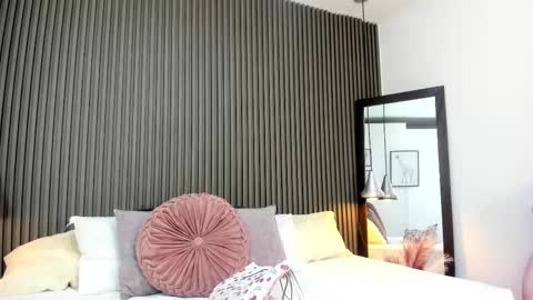 Lizza online show from September 23, 11:24 am