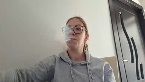 Lisa -  online show from January 17, 8:13 am