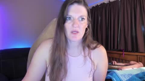 Snapshot of pessimistically_optimistic chatting on September 27, 11:59 am Kelly online show from September 27, 11:59 am