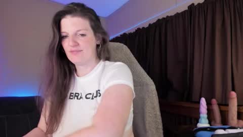 Snapshot of pessimistically_optimistic chatting on November 21, 11:31 am Kelly online show from November 21, 11:31 am