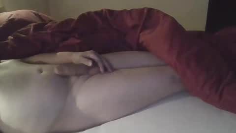 Snapshot of peter1974 chatting on September 10, 12:21 am peter1974 online show from September 10, 12:21 am