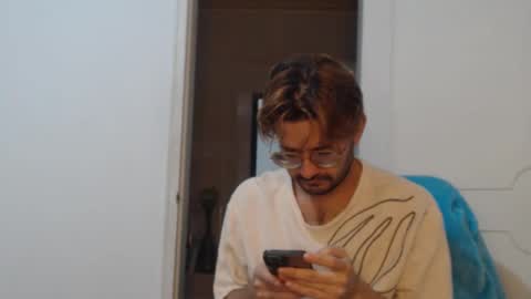 Snapshot of peter_x_annaud chatting on October 6, 11:18 am FELIPE online show from October 6, 11:18 am