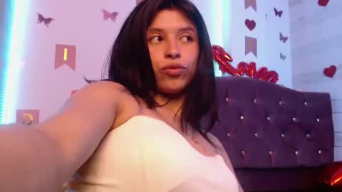 petite online show from November 7, 4:29 pm