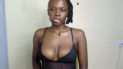 Desiree online show from November 14, 8:07 pm