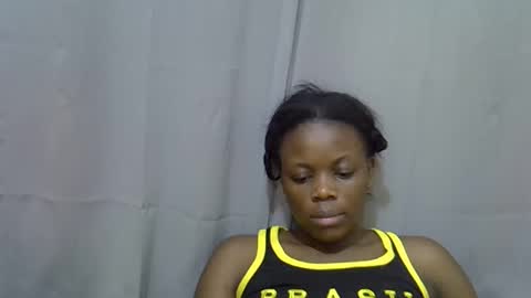 petite_melan online show from September 23, 8:01 pm