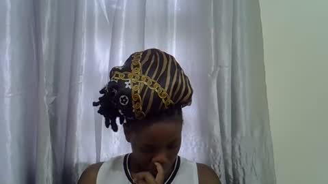 petite_melan online show from October 22, 8:25 am