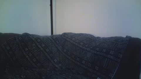 Snapshot of petite_treat_ chatting on December 4, 4:43 am petite treat online show from December 4, 4:43 am