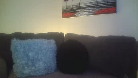 Snapshot of petite_treat_ chatting on February 15, 6:33 am petite treat online show from February 15, 6:33 am