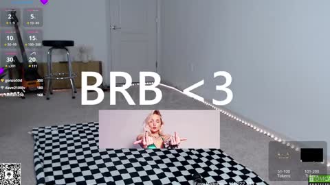 PiperAvery online show from January 30, 9:36 pm