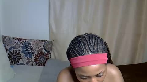 Caramel online show from October 27, 3:27 pm