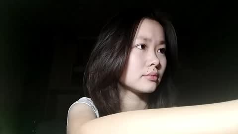 Snapshot of petronilayoshimori chatting on December 1, 12:32 pm Hello Viola here online show from December 1, 12:32 pm