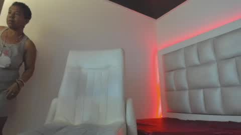 peyton_wat20 online show from September 22, 6:10 pm