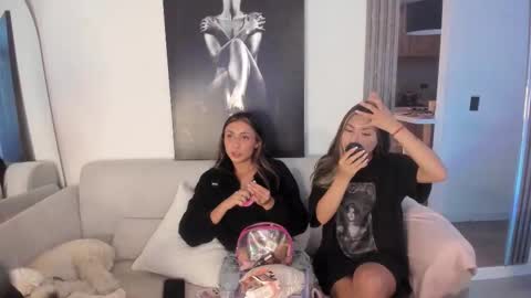 Peyton   online show from October 8, 12:08 am