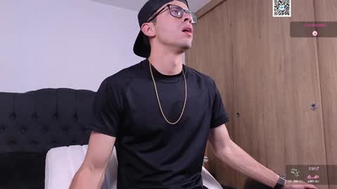 phantom_bigger1 online show from January 13, 1:28 pm