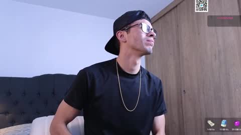 phantom_bigger1 online show from January 14, 4:08 pm