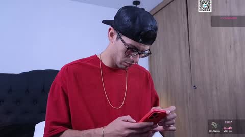 phantom_bigger1 online show from January 15, 2:02 pm