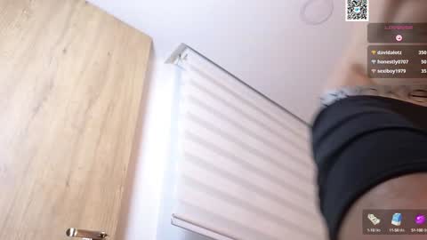 phantom_bigger1 online show from January 16, 4:39 pm