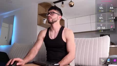 phantom_bigger1 online show from November 23, 4:18 pm