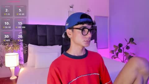 Phillip online show from November 14, 9:46 pm