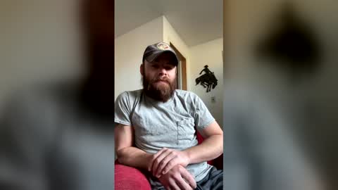 Snapshot of phillipbeech86 chatting on December 16, 9:42 pm phillipbeech86 online show from December 16, 9:42 pm