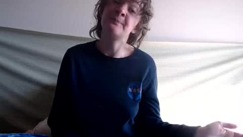 sophie online show from March 12, 2:01 pm