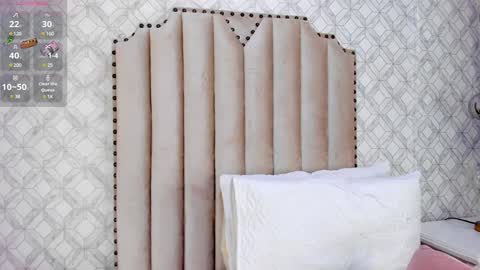    online show from December 18, 3:33 pm