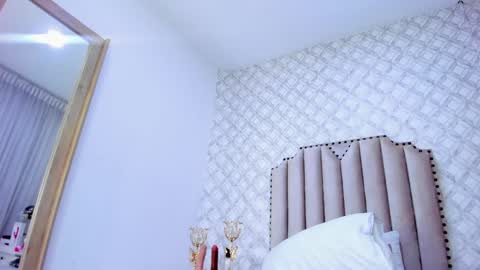    online show from January 5, 2:52 pm