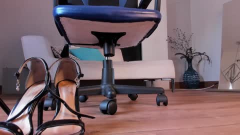    Special Couple Show - WELCOME TO XMAS   5 and 6 December  - 2 at 8 pm COL hour online show from December 20, 10:00 pm