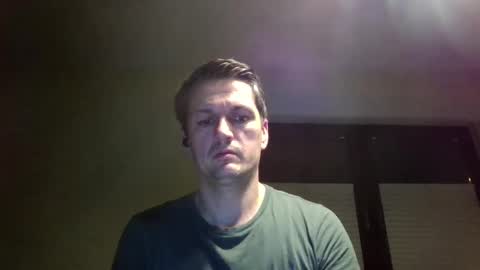 Snapshot of piercingsxxx chatting on January 25, 5:19 pm piercingsxxx online show from January 25, 5:19 pm