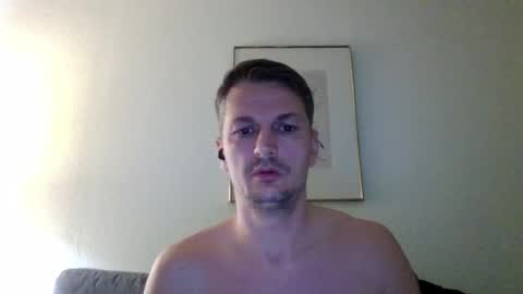 Snapshot of piercingsxxx chatting on February 17, 8:58 pm piercingsxxx online show from February 17, 8:58 pm